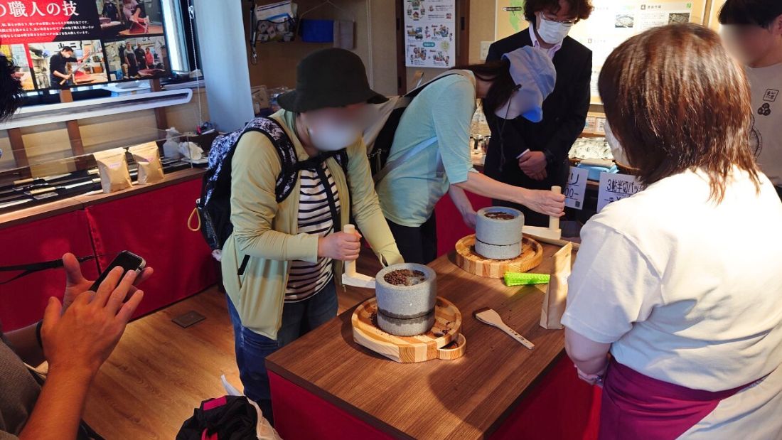石臼コーヒーミルでコーヒー豆を挽いてみよう Supported by 桶彦商店&カフェ・デザール ピコ
