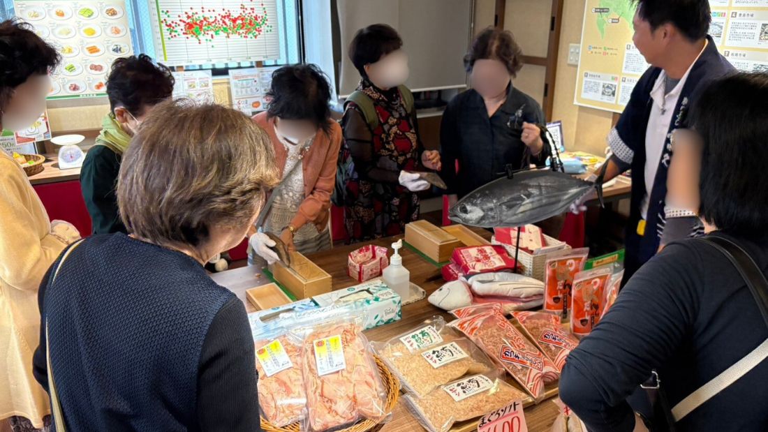 鰹節削り体験