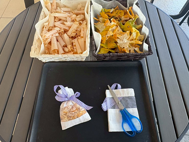 みかんの皮でサシェを作ろう！
