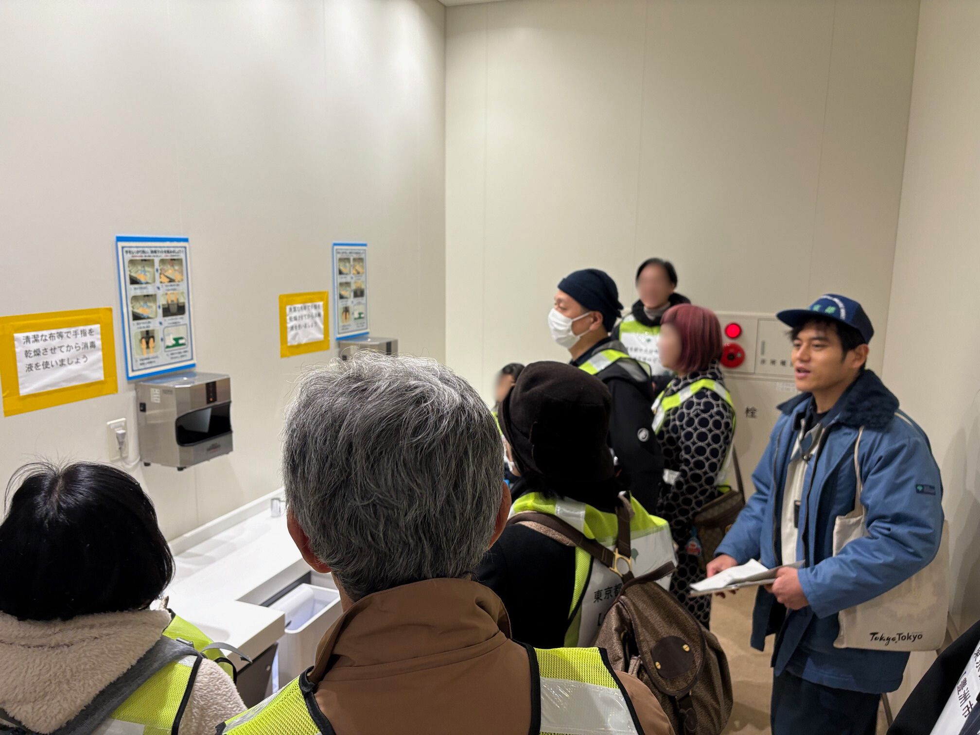 マグロ見学者デッキ